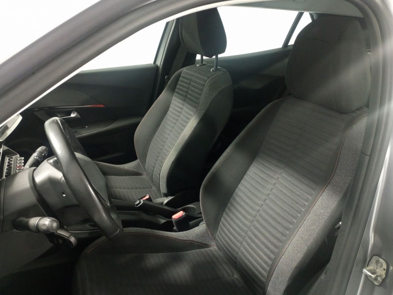 Foto Peugeot 2008 18