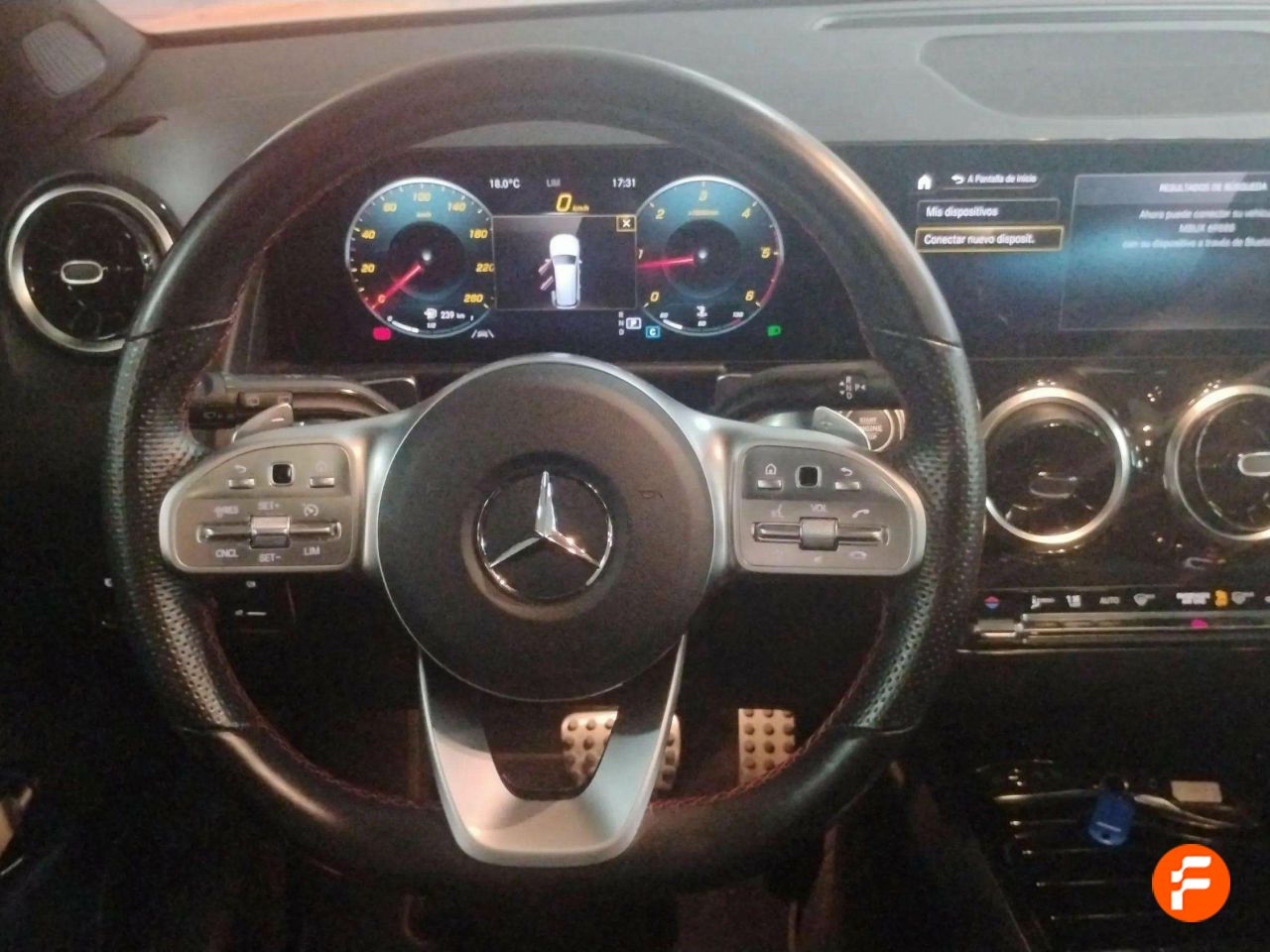 Foto Mercedes-Benz Clase GLB 9