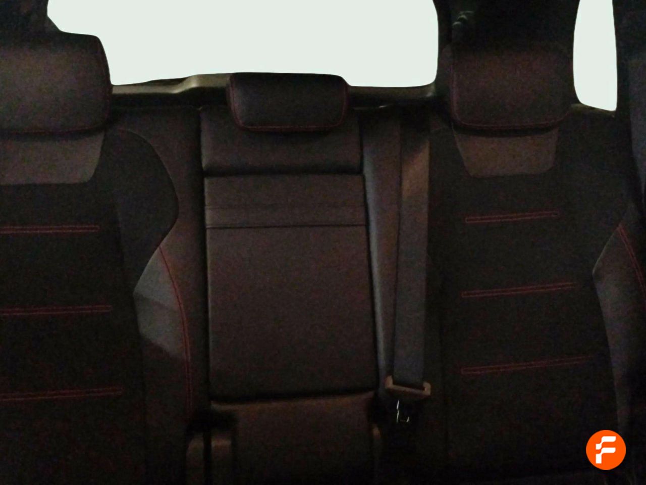 Foto Mercedes-Benz Clase GLB 18