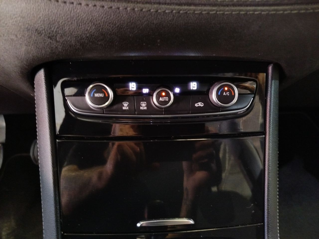 Foto Opel Grandland X 16