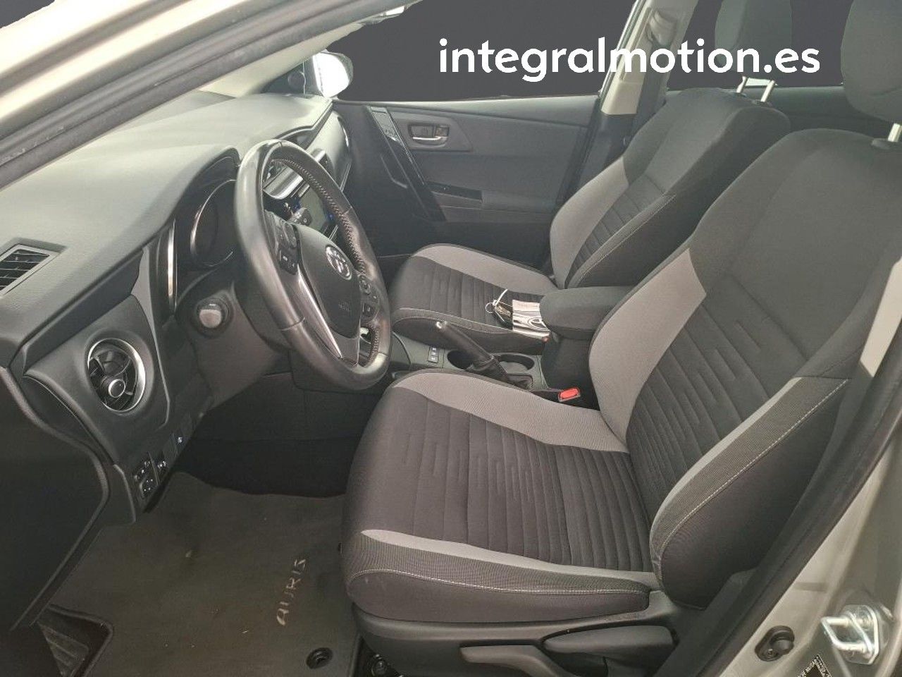 Foto Toyota Auris 8