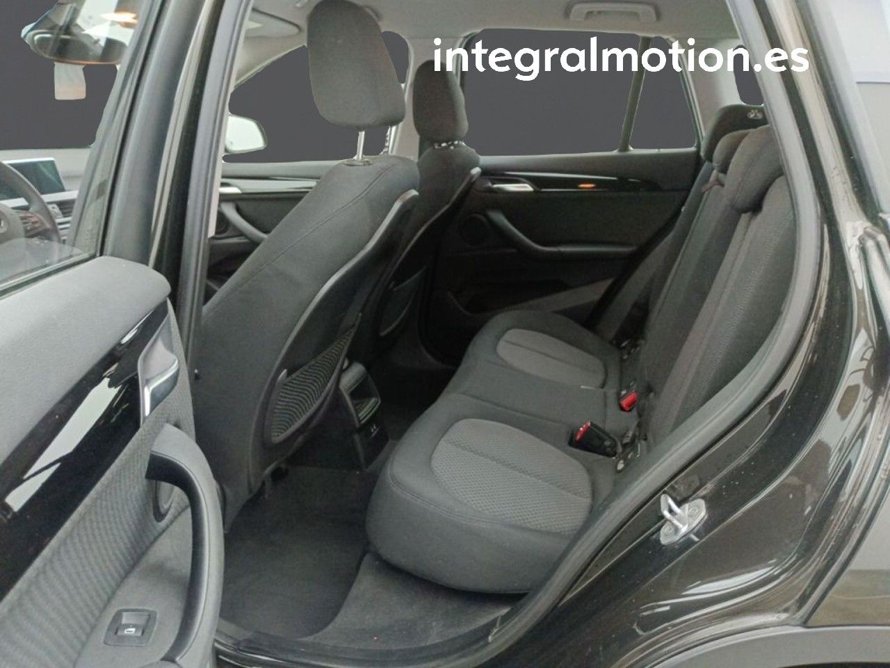Foto BMW X1 9