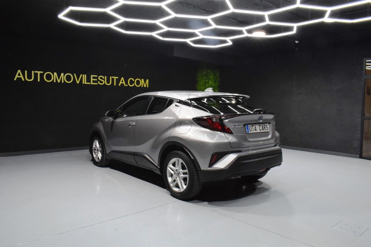 Foto Toyota C-HR 4