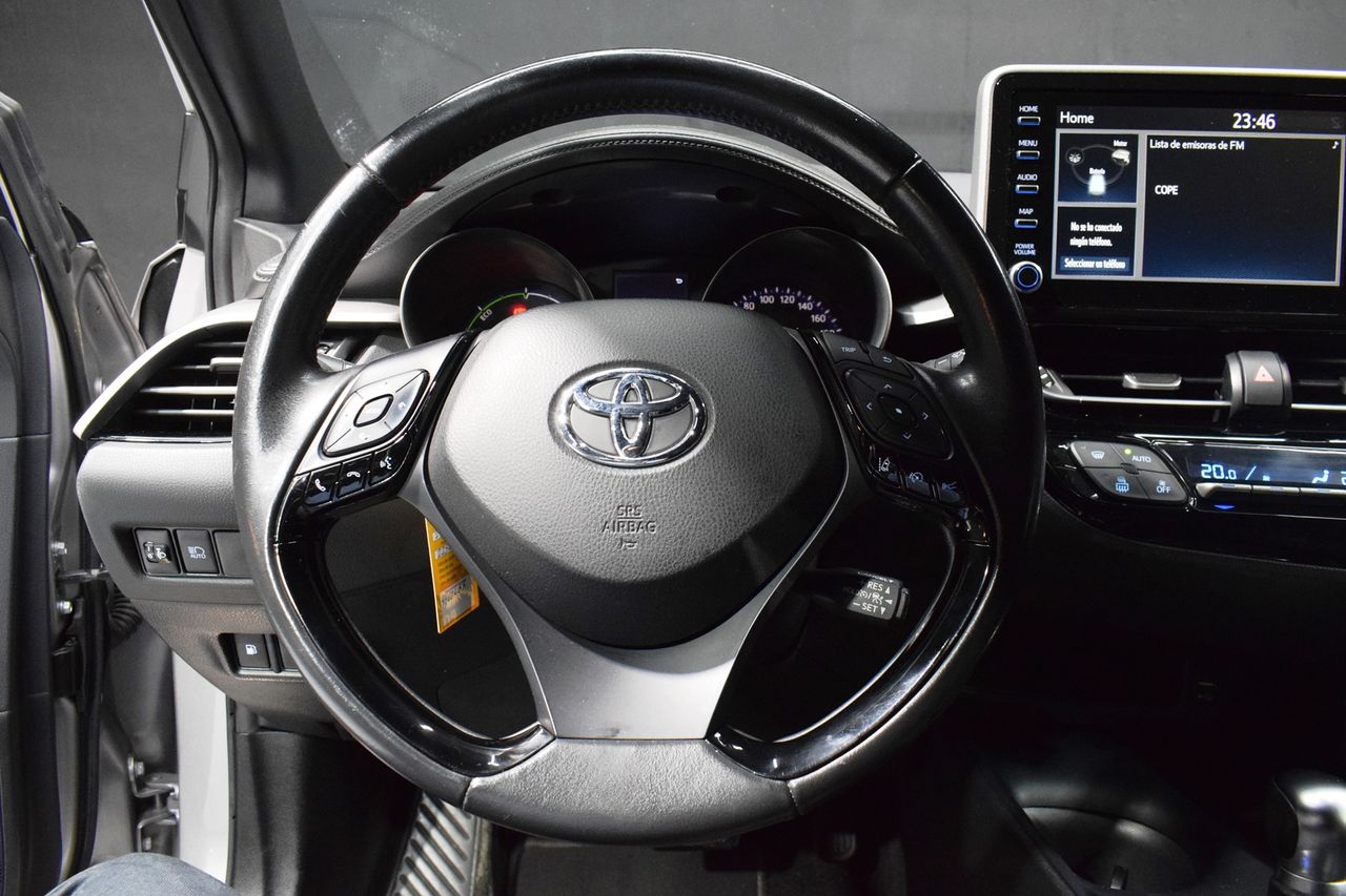 Foto Toyota C-HR 15