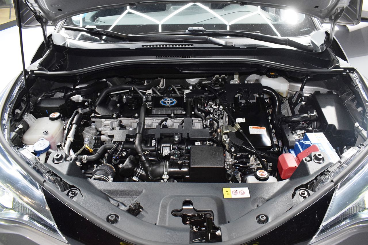 Foto Toyota C-HR 26