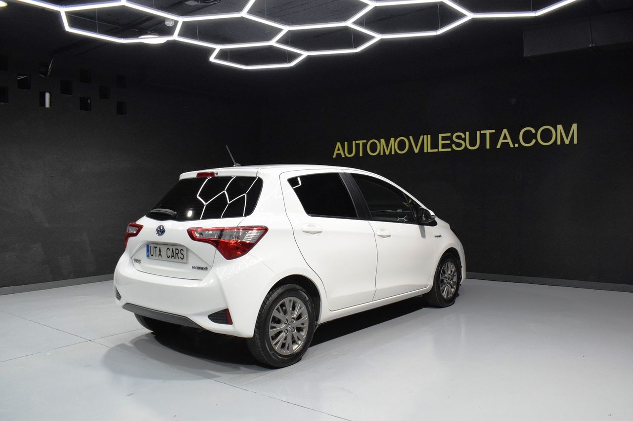 Foto Toyota Yaris 6