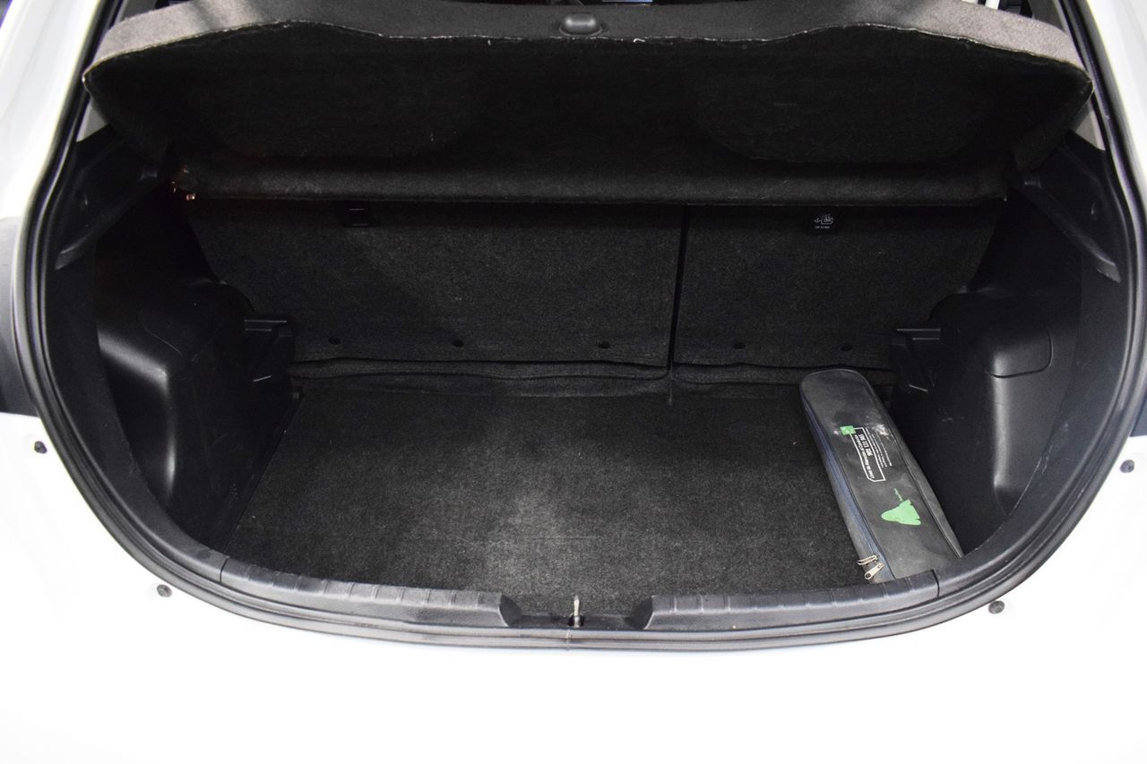 Foto Toyota Yaris 13