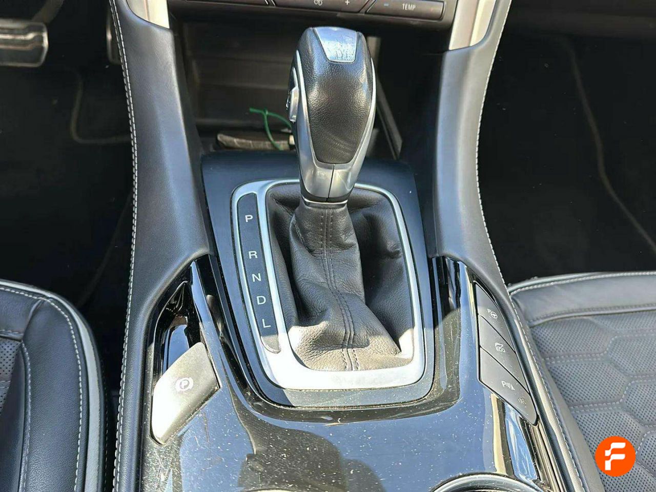 Foto Ford Mondeo 12