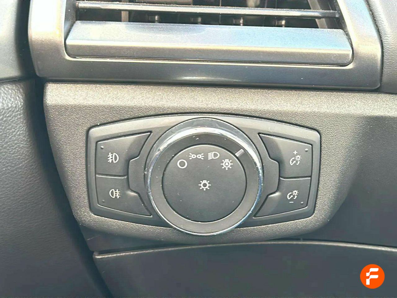 Foto Ford Mondeo 13