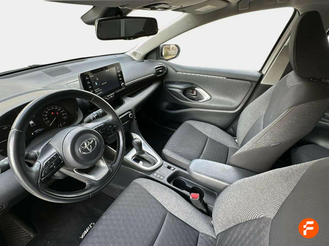 Foto Toyota Yaris 15