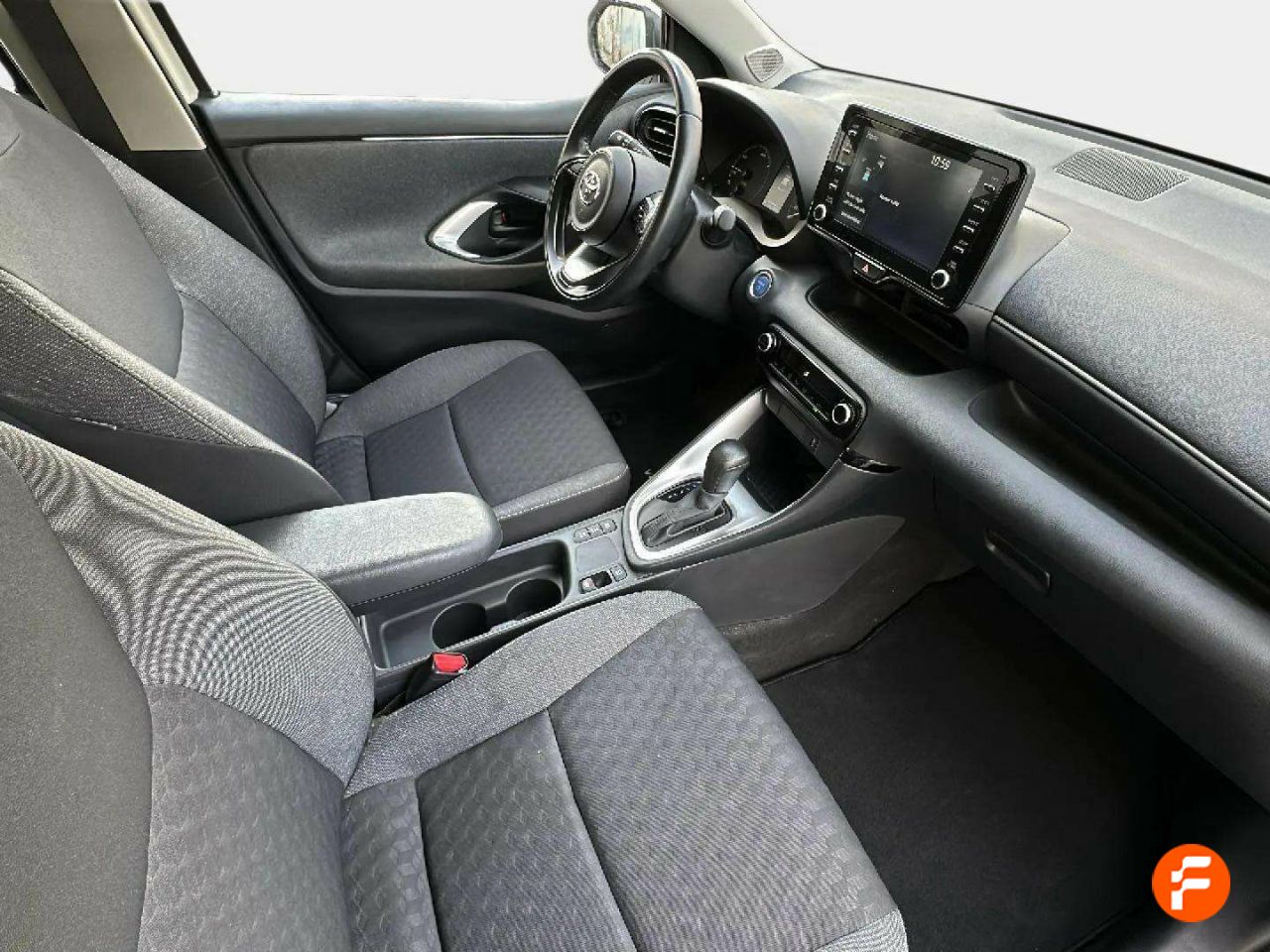 Foto Toyota Yaris 16
