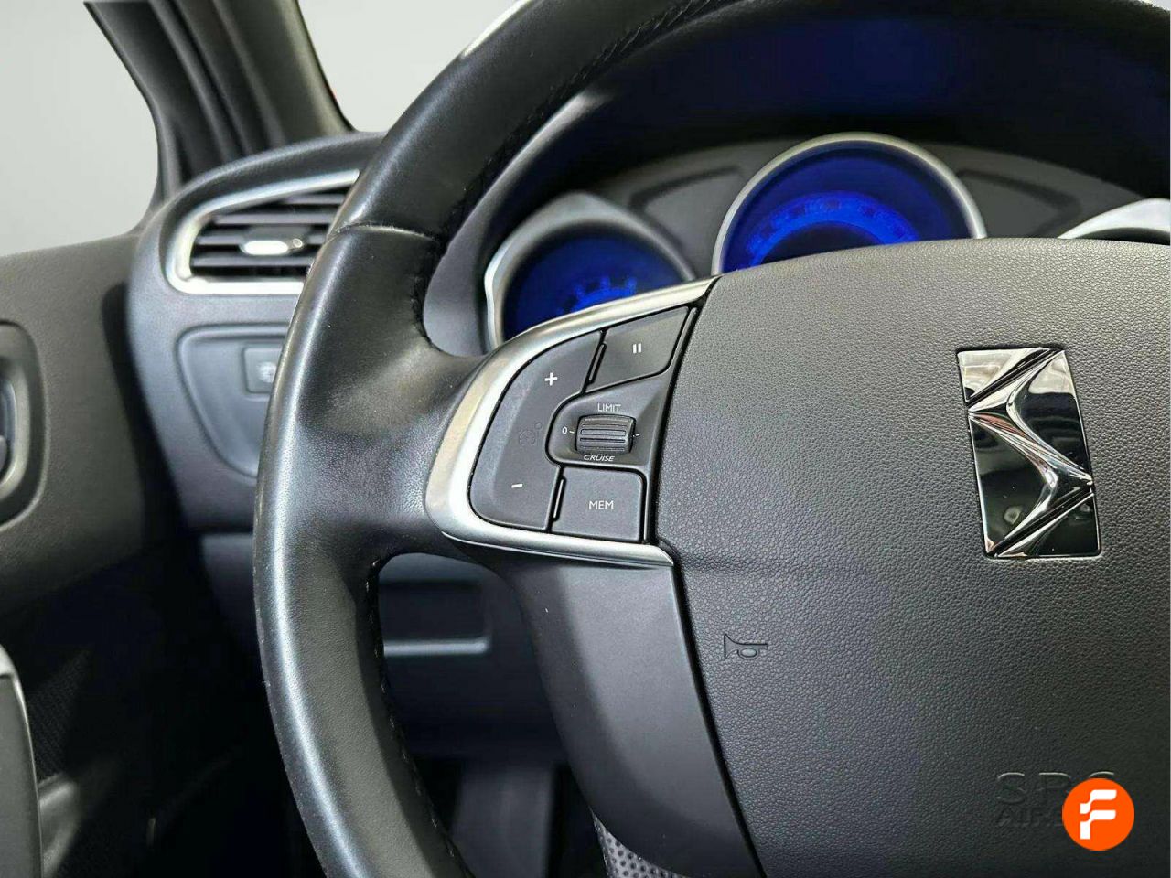 Foto DS Automobiles DS 4 12