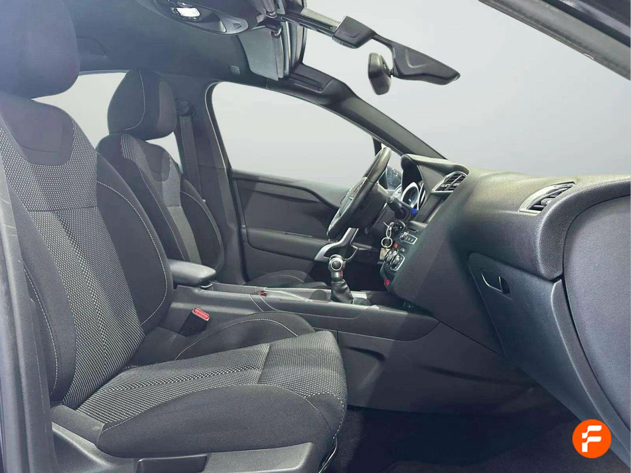 Foto DS Automobiles DS 4 21