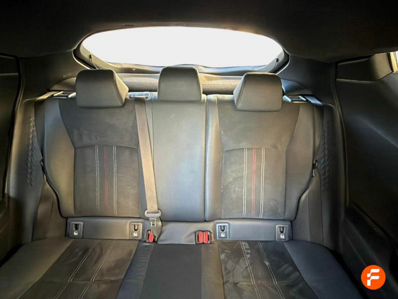 Foto Toyota C-HR 16