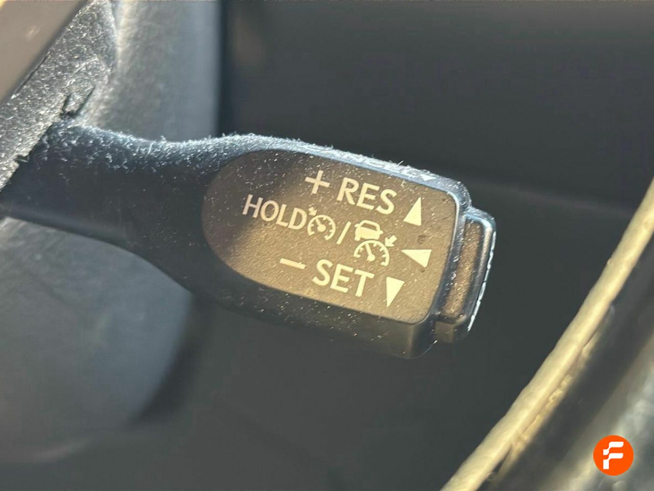 Foto Toyota C-HR 21