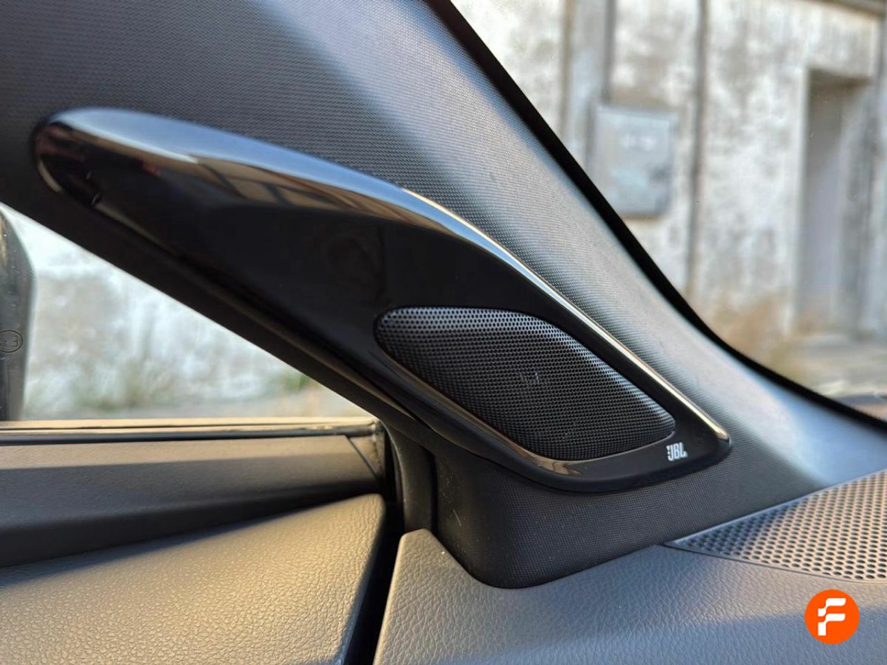 Foto Toyota C-HR 25