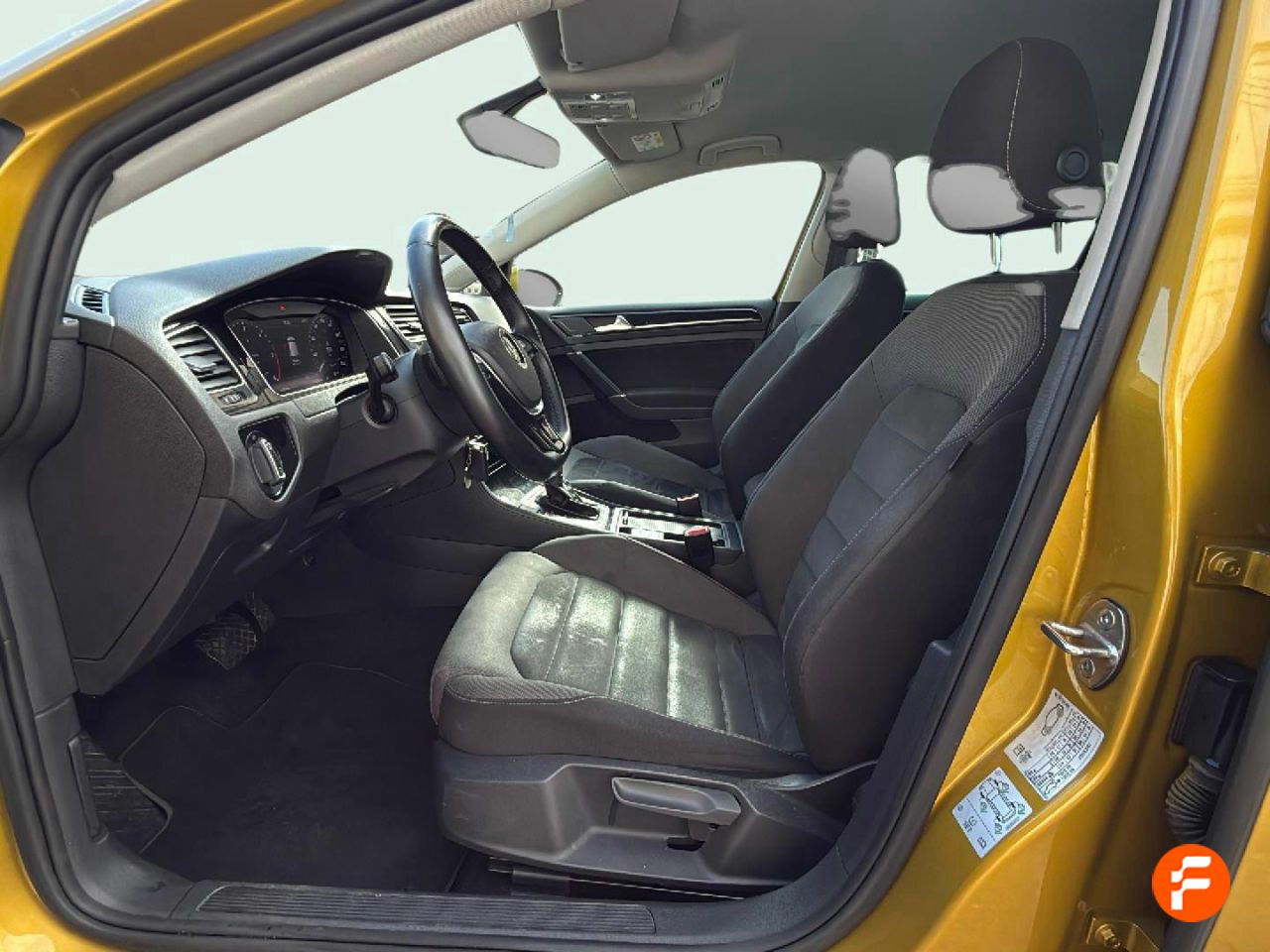 Foto Volkswagen Golf 17