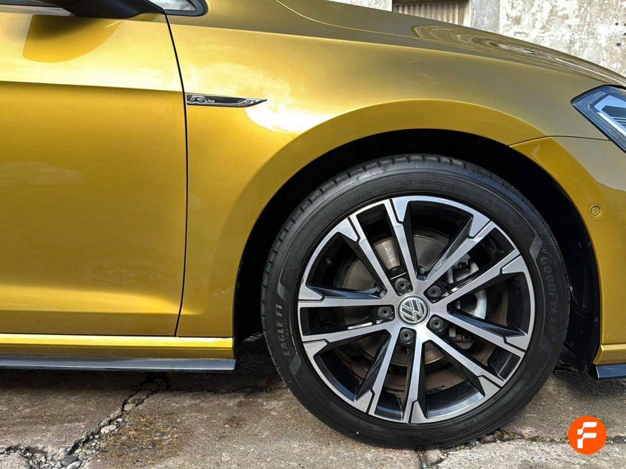 Foto Volkswagen Golf 24