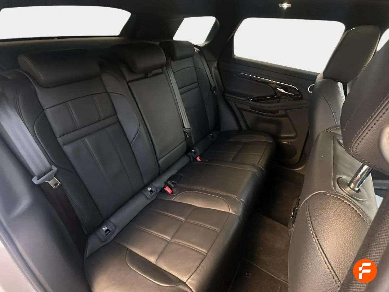 Foto Land-Rover Range Rover Evoque 14