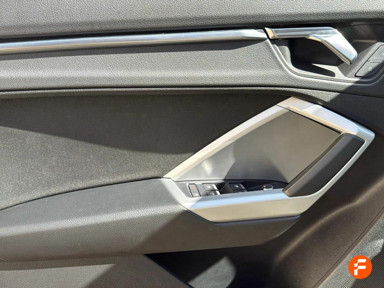 Foto Audi Q3 24