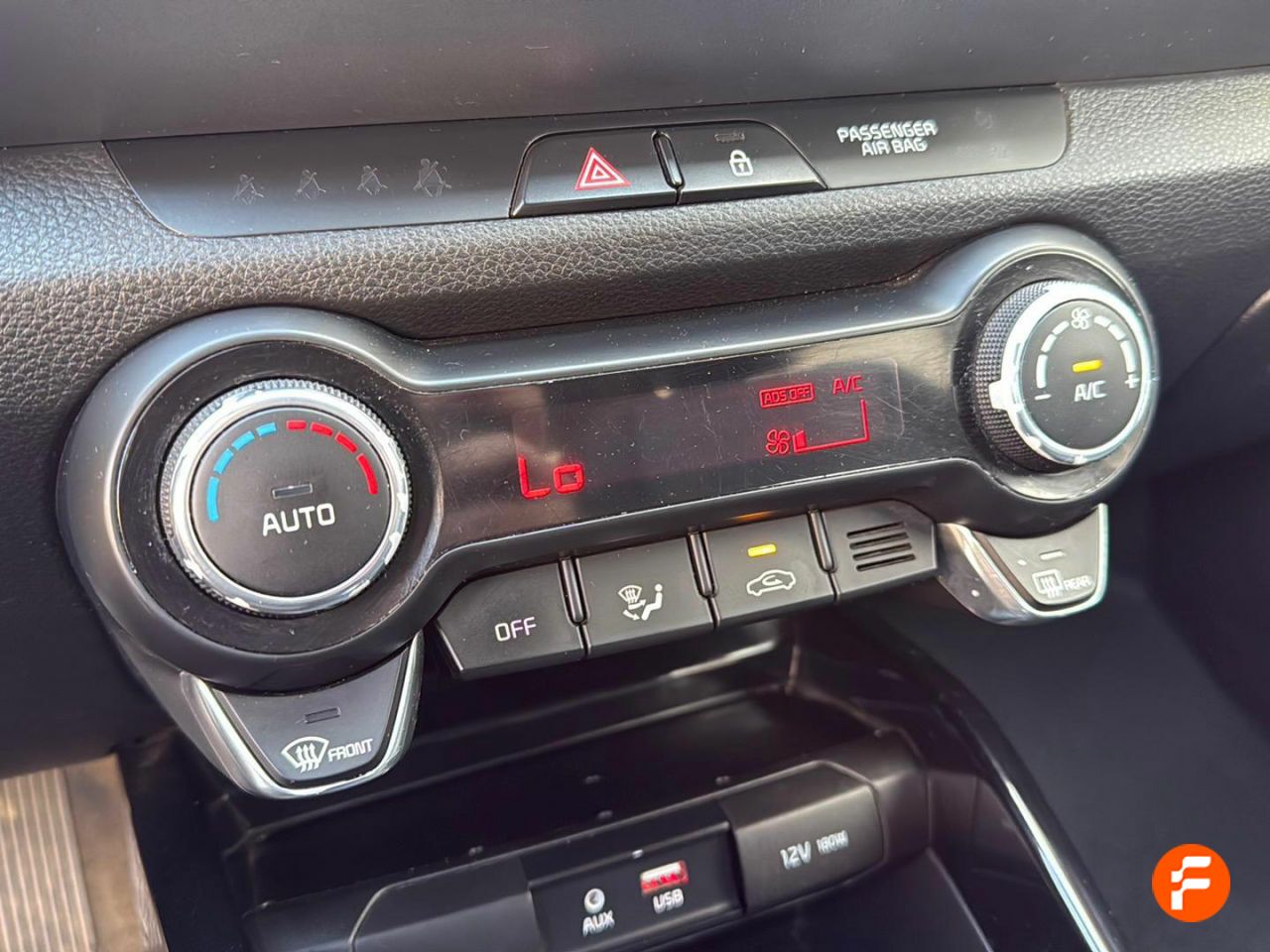 Foto Kia Stonic 13
