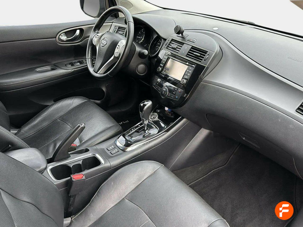 Foto Nissan Pulsar 18