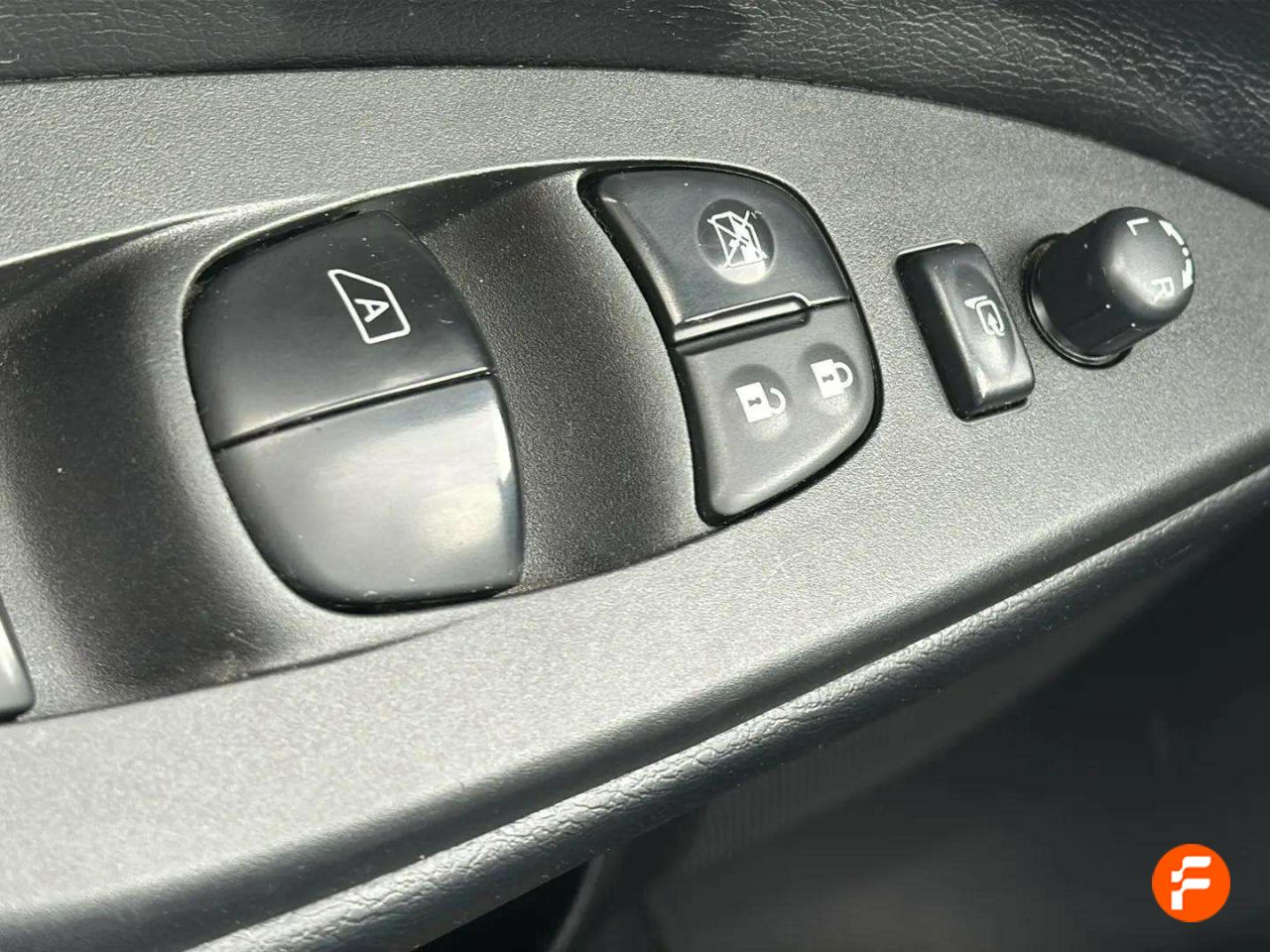 Foto Nissan Pulsar 22