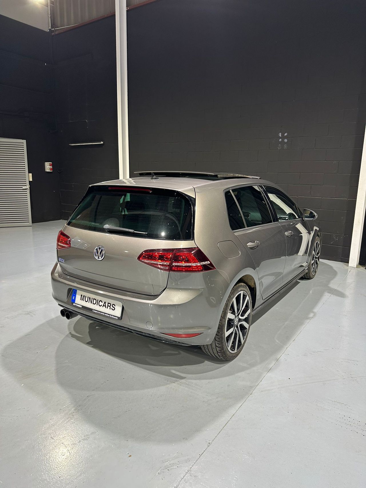 Foto Volkswagen Golf 9