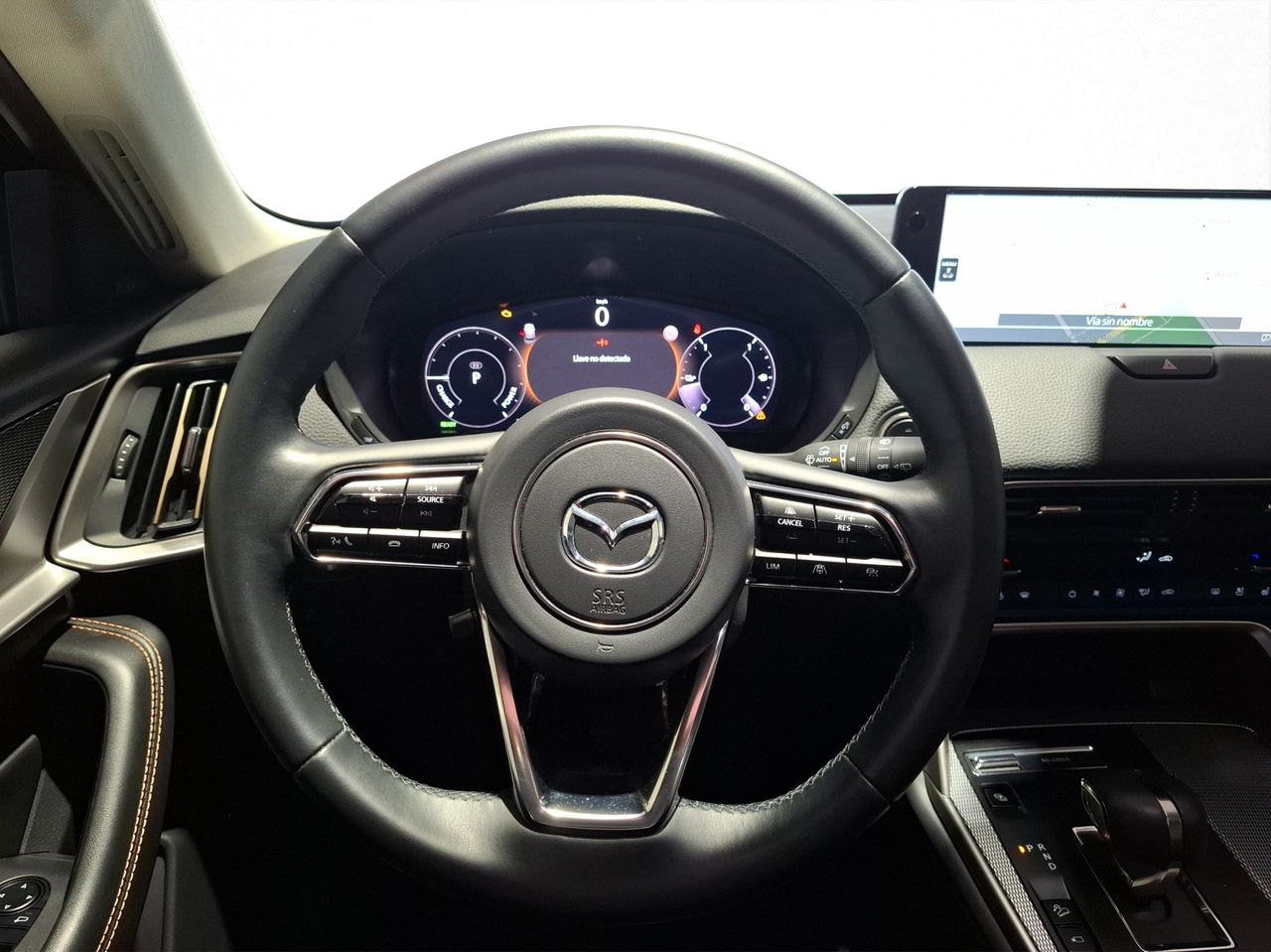 Foto Mazda CX-60 24