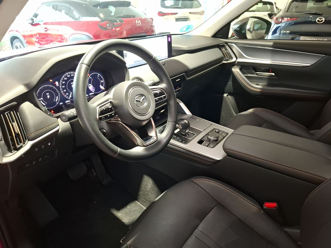 Foto Mazda CX-60 30