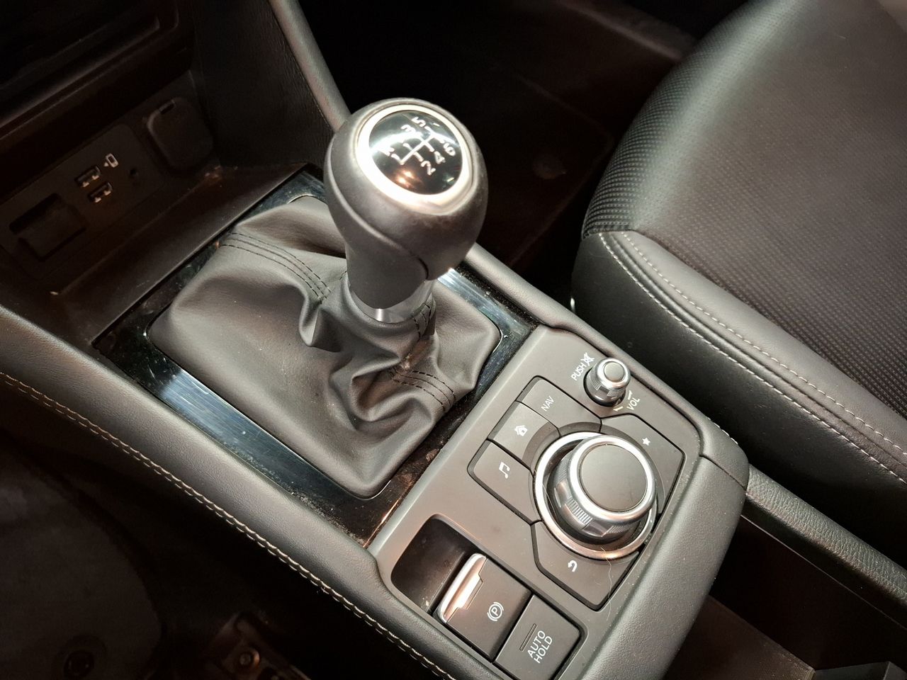Foto Mazda CX-3 21