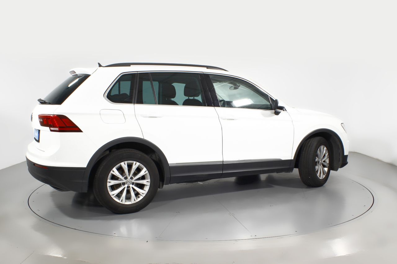 Foto Volkswagen Tiguan 24