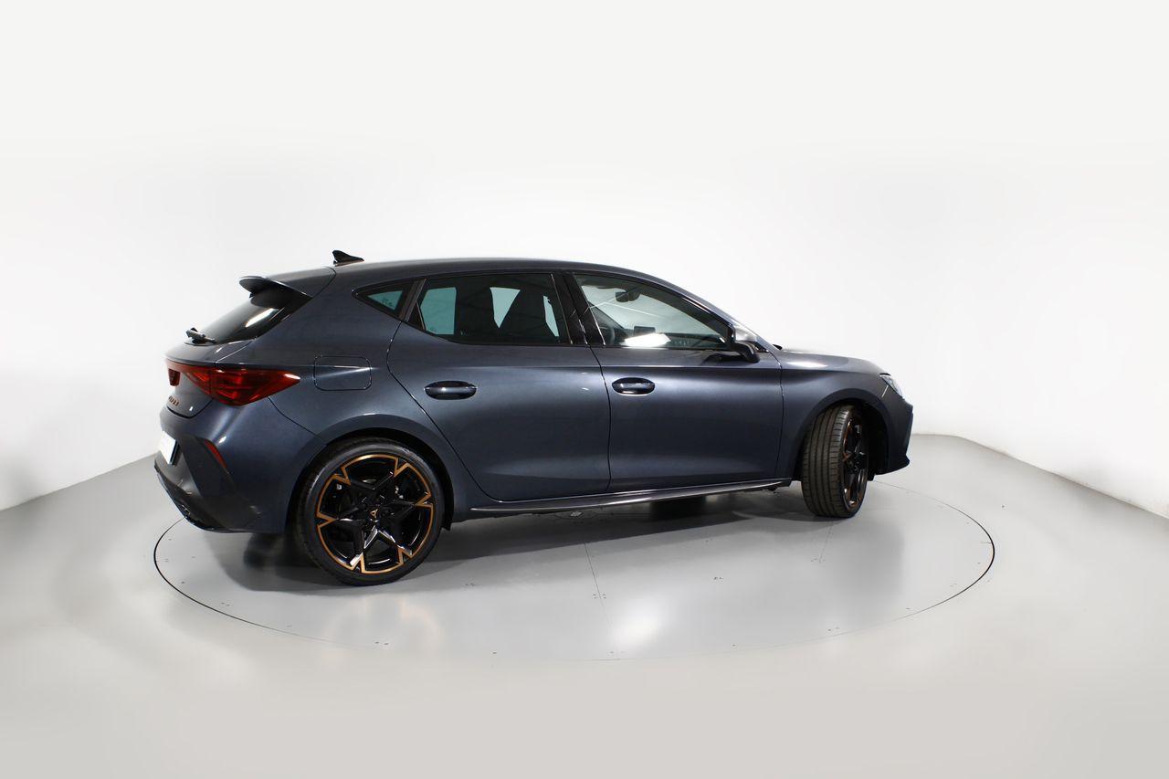 Foto Cupra León 24