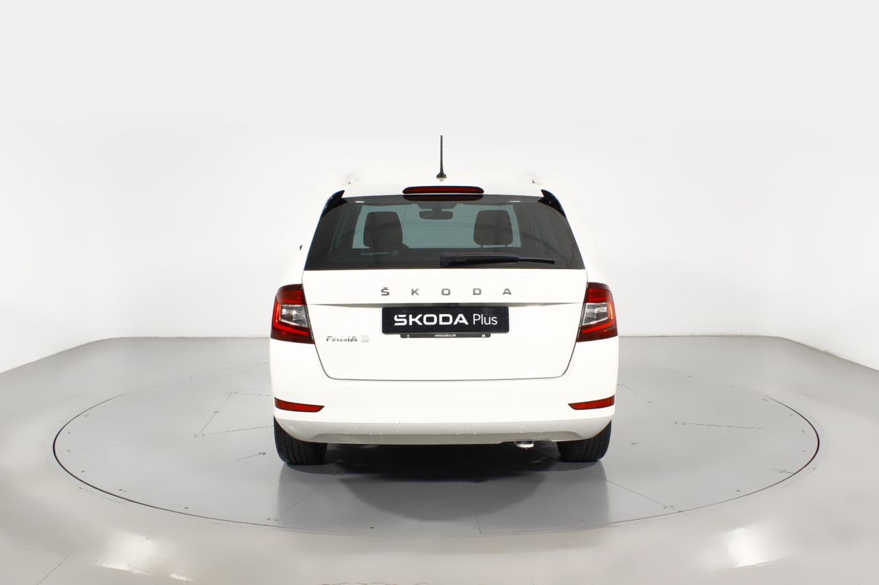 Foto Skoda Fabia 17