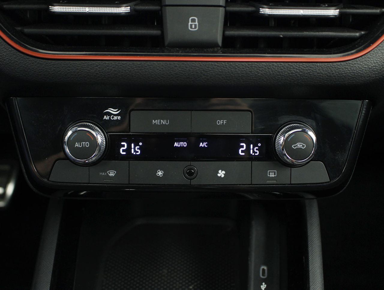 Foto Skoda Scala 11
