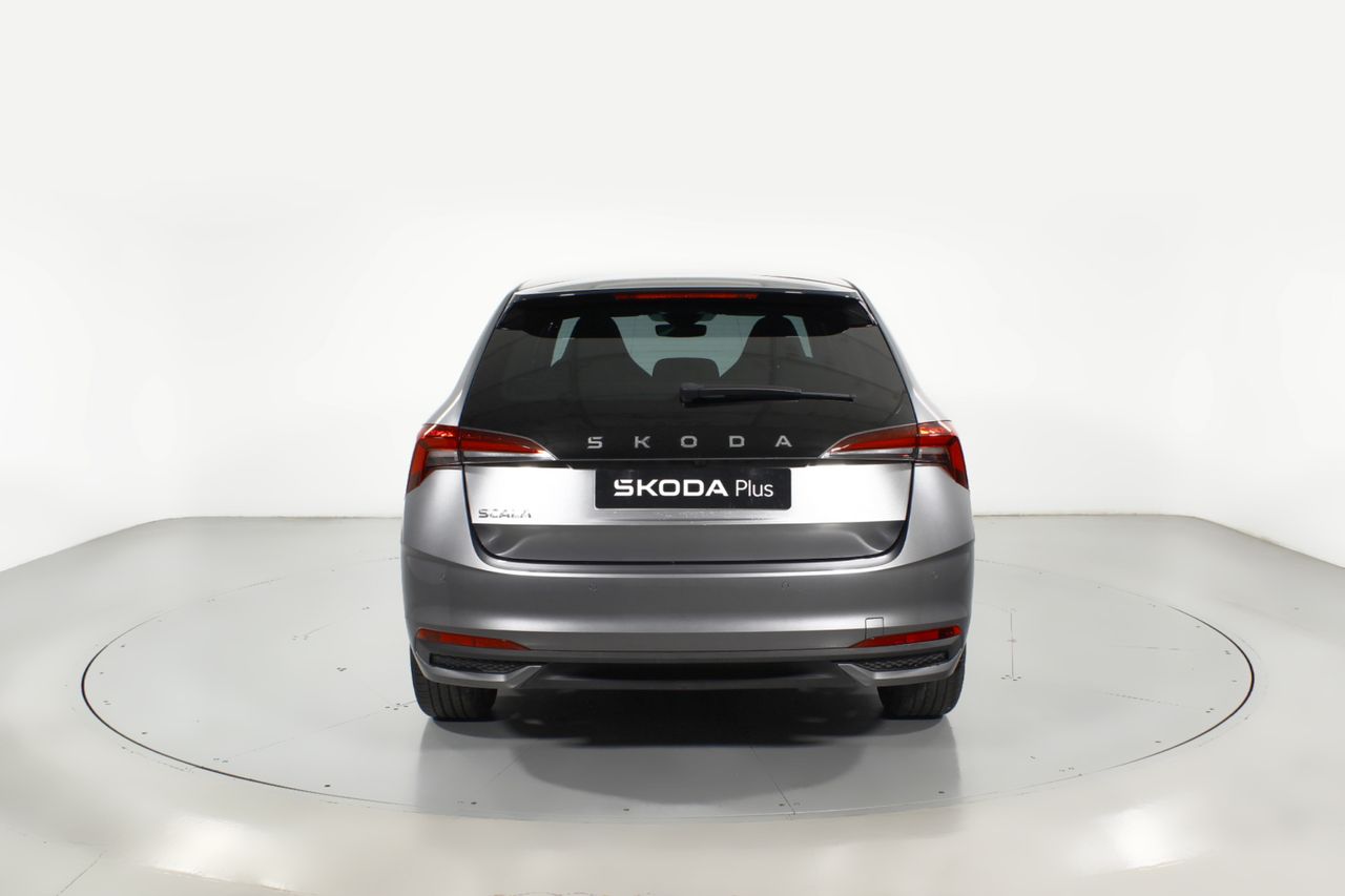 Foto Skoda Scala 17