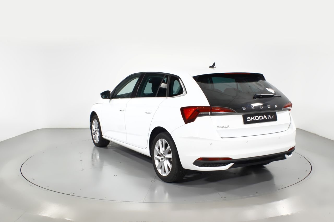 Foto Skoda Scala 2