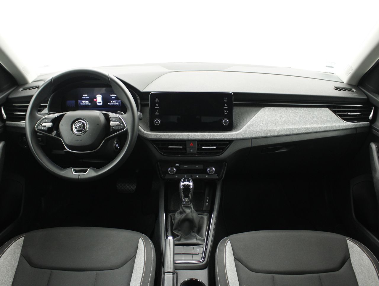 Foto Skoda Scala 4
