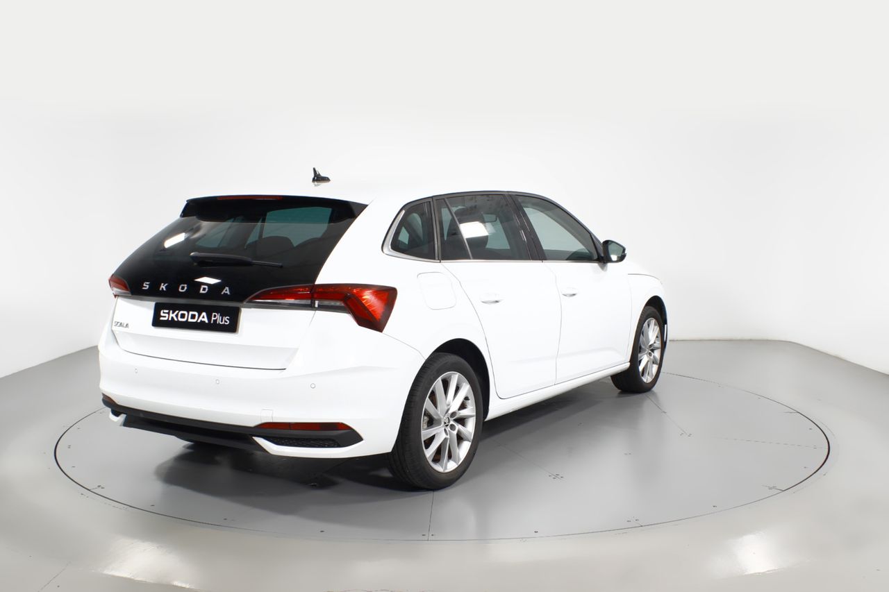 Foto Skoda Scala 25