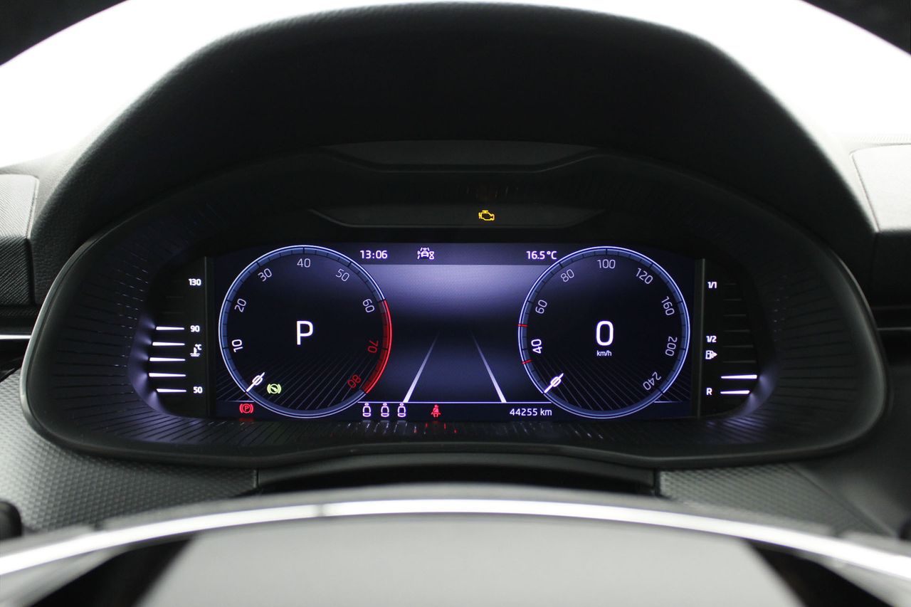 Foto Skoda Scala 9