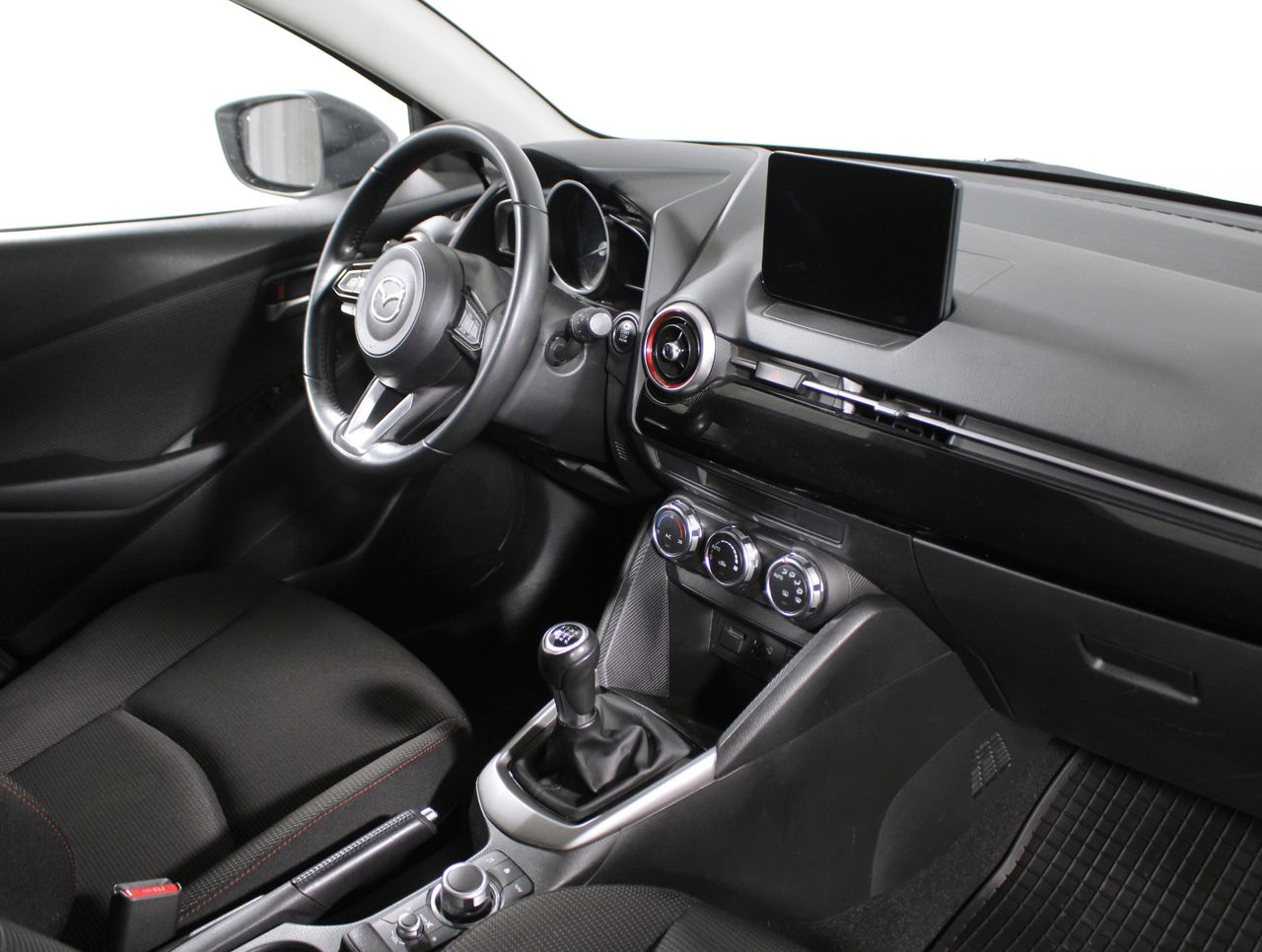 Foto Mazda Mazda2 15