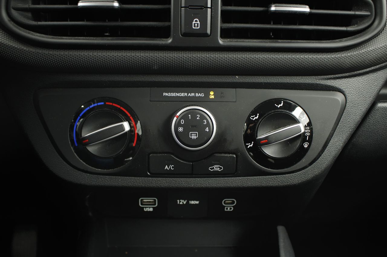 Foto Hyundai i10 11