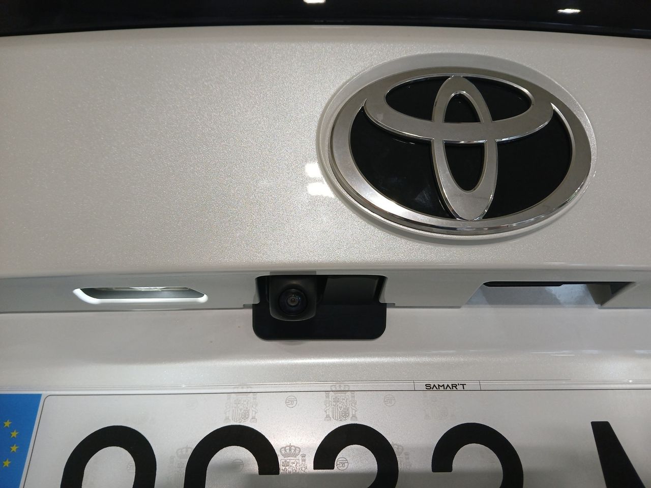 Foto Toyota BZ4X 14