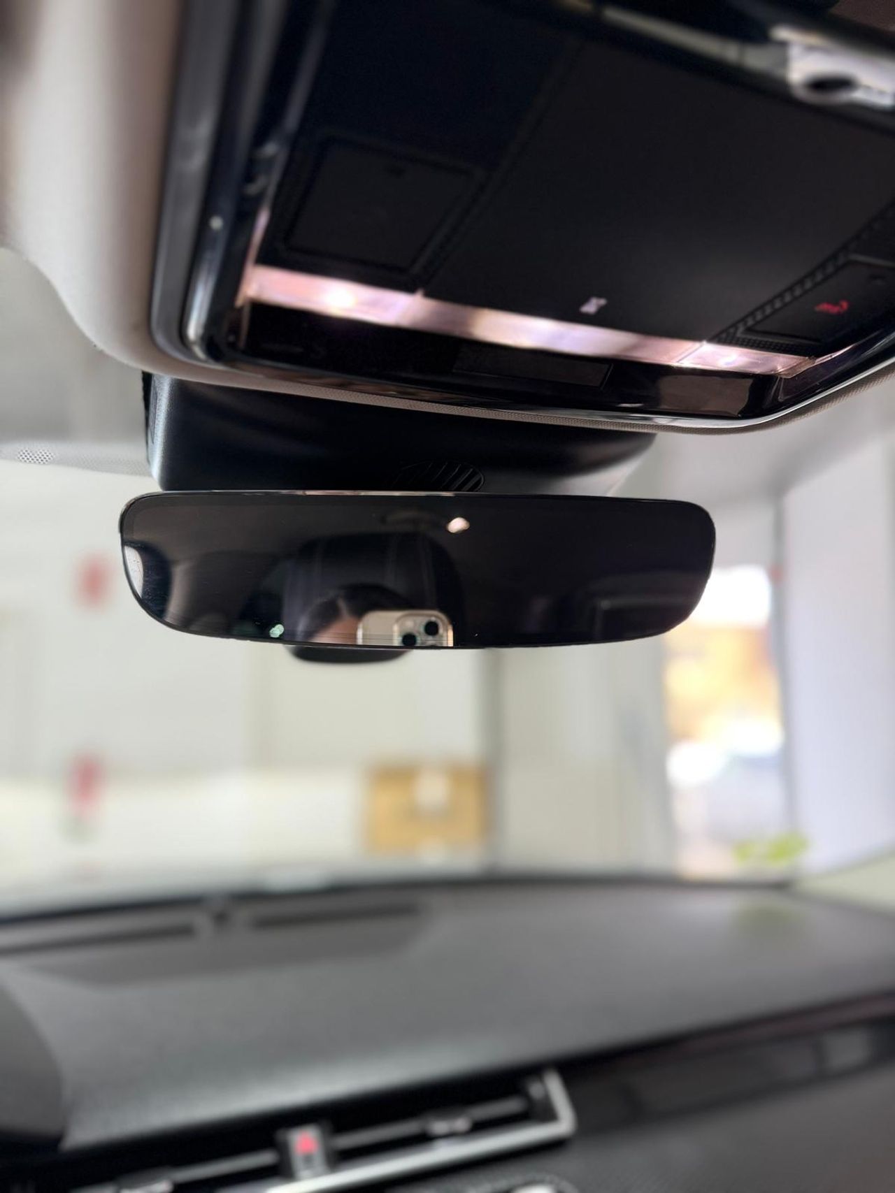 Foto Land-Rover Range Rover Velar 15