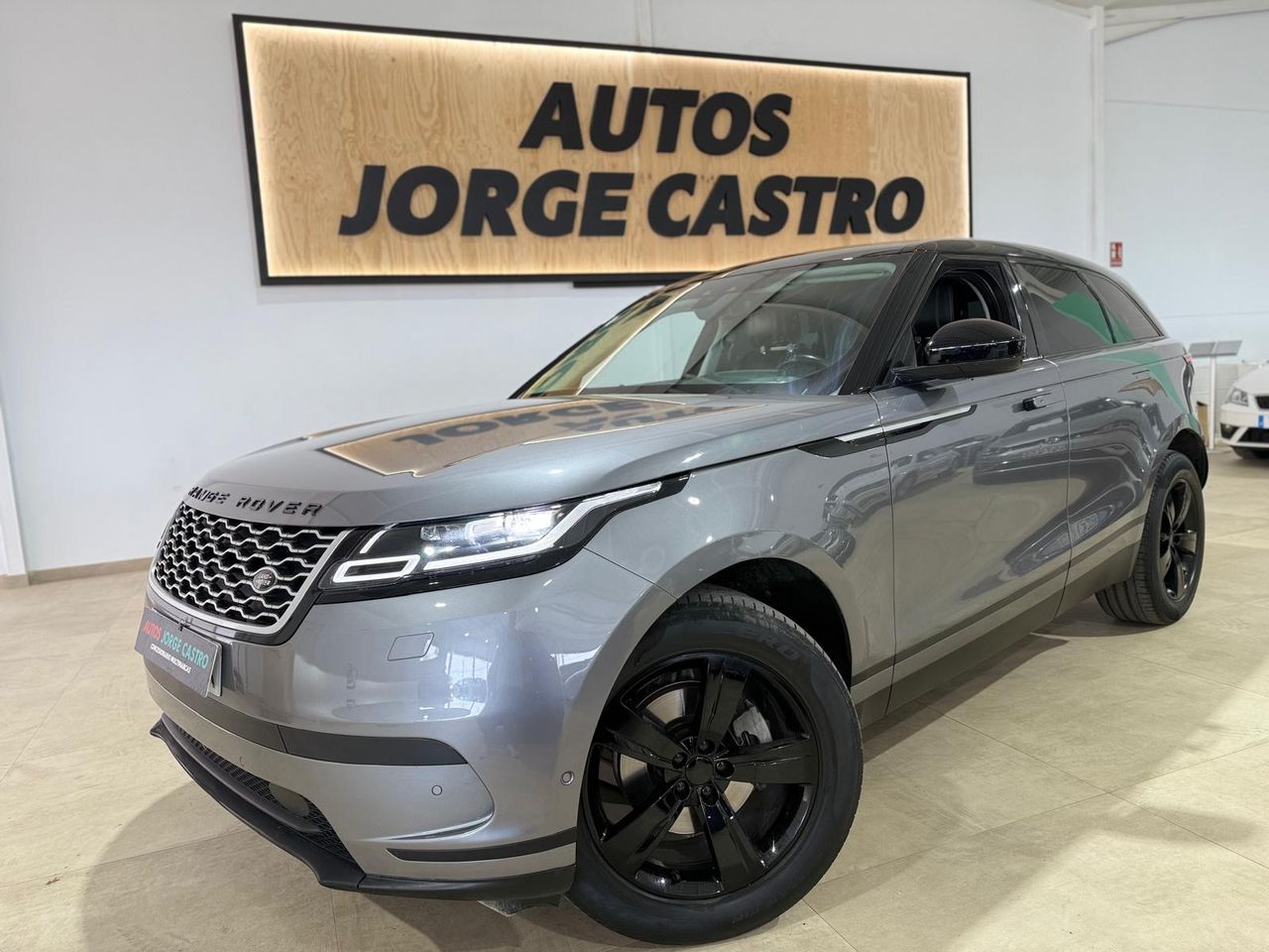 Foto Land-Rover Range Rover Velar 32