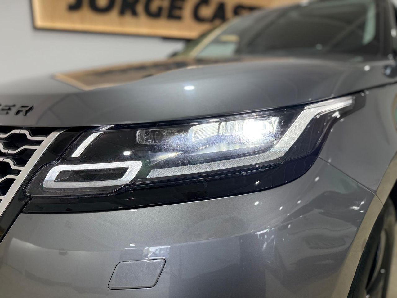 Foto Land-Rover Range Rover Velar 37