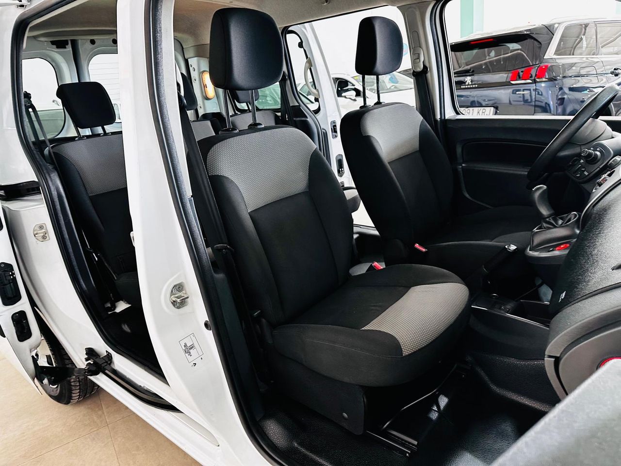 Foto Renault Kangoo 16