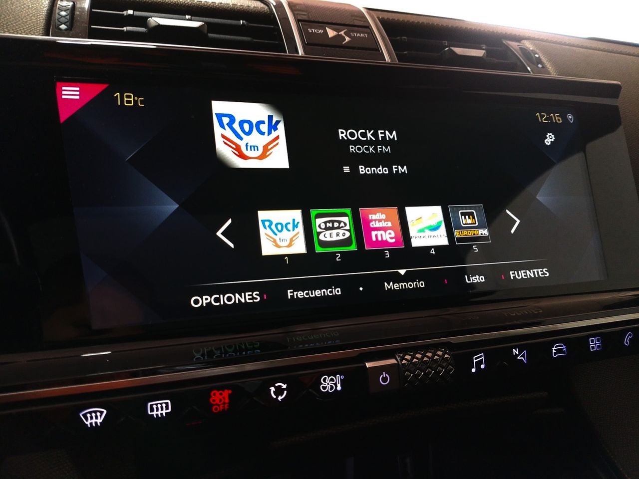 Foto DS Automobiles DS 7 16