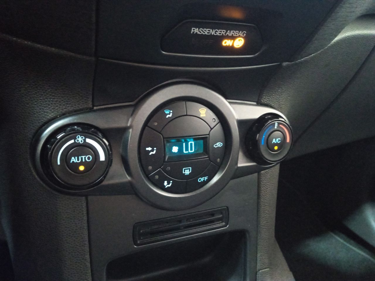 Foto Ford Fiesta 14