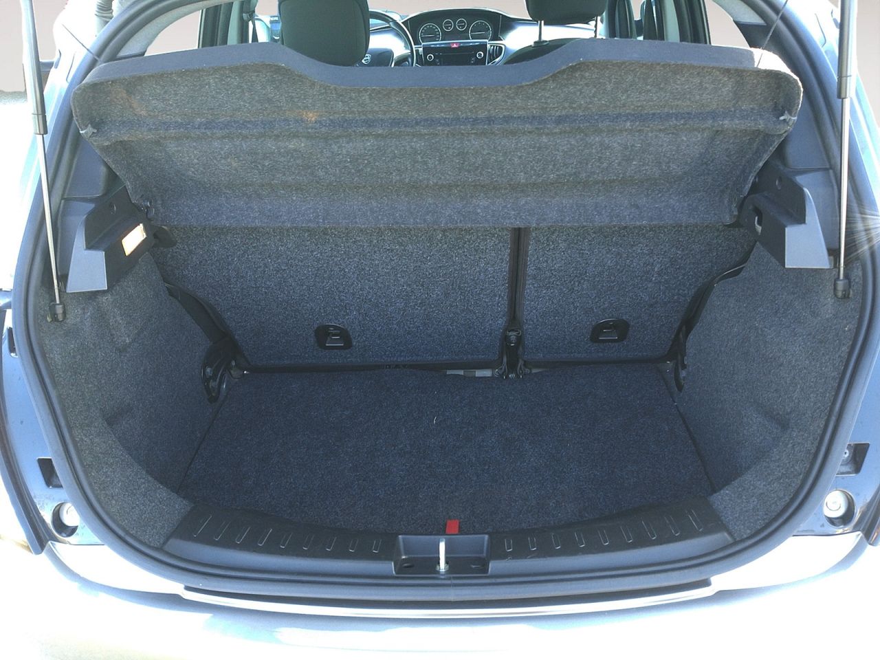 Foto Lancia Ypsilon 11